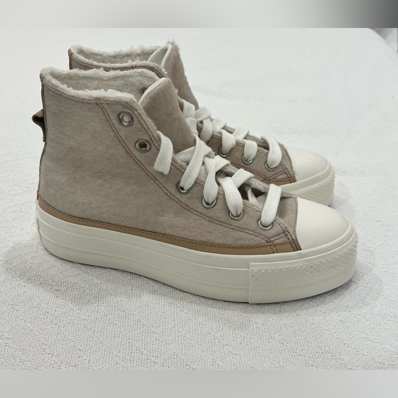 Brand new Converse Chuck Taylor All Star Lift Platform Faux Mohair. NWOT - Picture 3 of 13